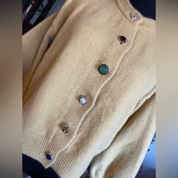 Vintage pastel yellow sweater - Picture 5 of 14